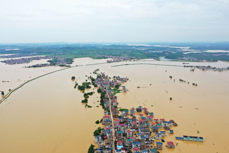 江西鄱陽湖水位暴漲超越1998洪災　防洪預警調至最高級別
