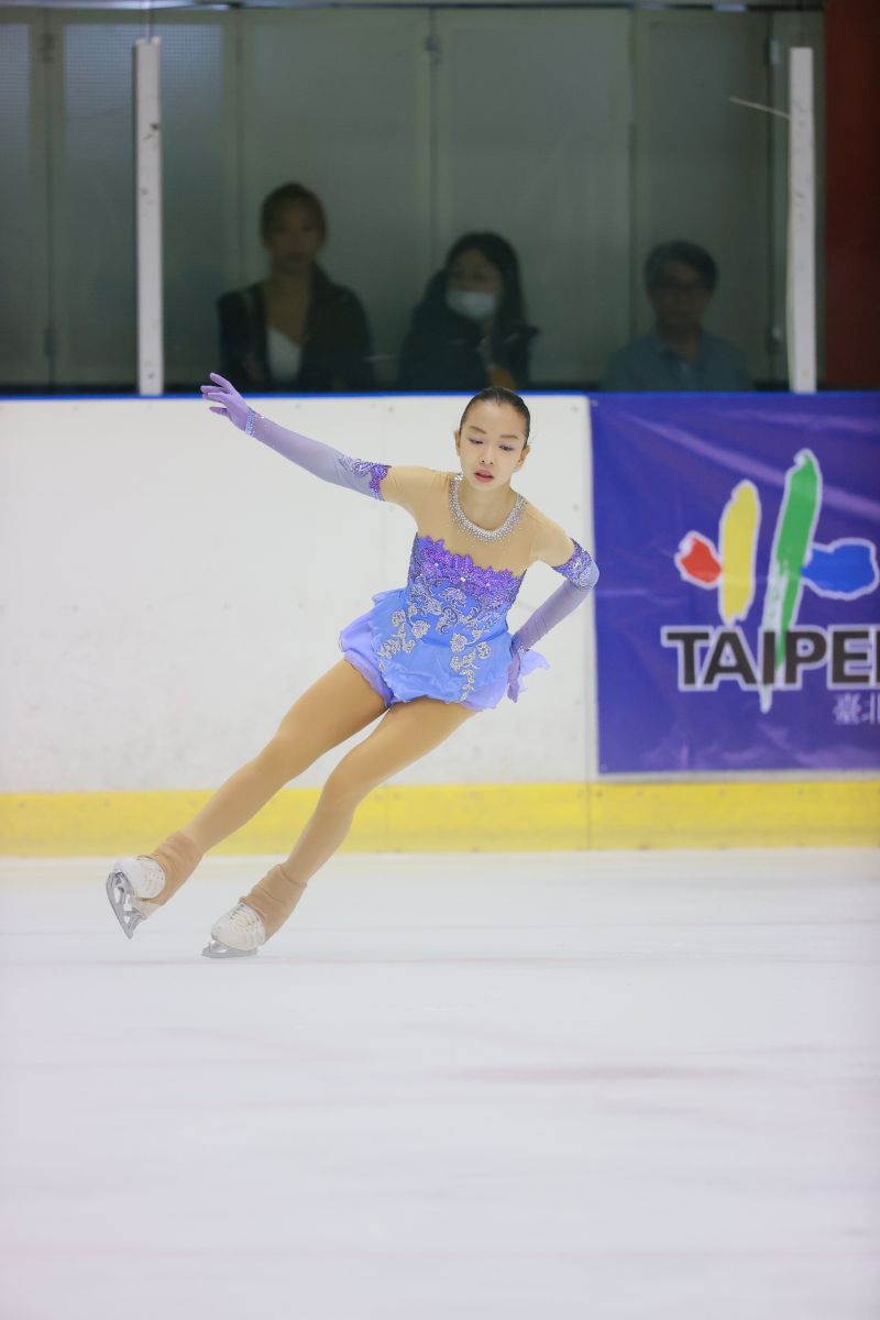▲109年台北市青年盃滑冰錦標賽，14歲女將丁子涵在藝術滑冰菁英青年組6度封后。（圖／艾格斯運動攝影公司提供）