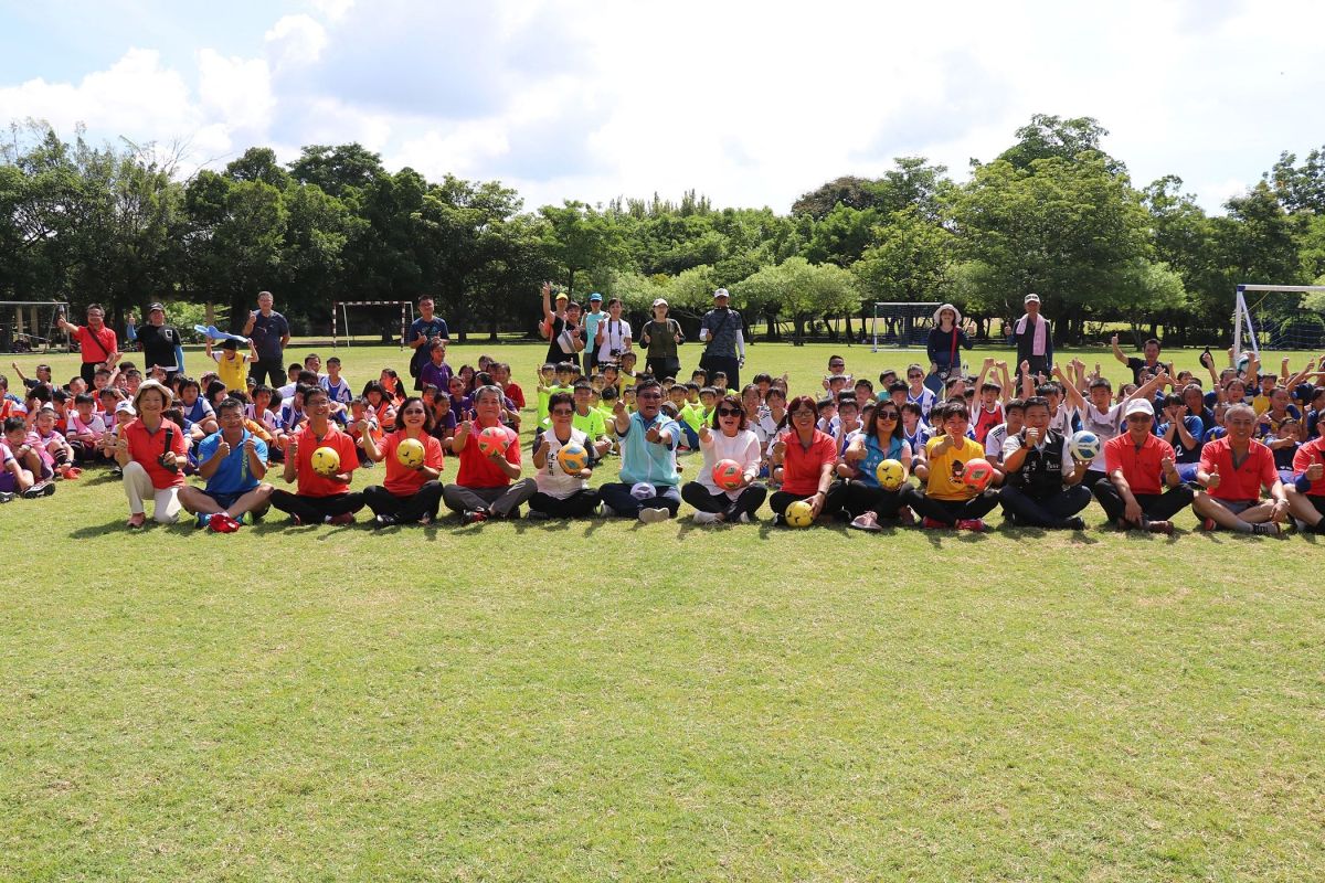 ▲109年嘉義市足球社區聯誼賽」活動，有65隊報名、712人共襄盛舉。〔圖／嘉市府提供2020.07.12〕