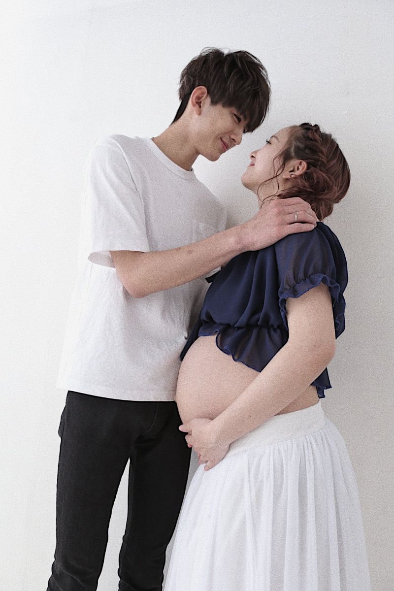 ▲▼前田俊(左)跟重川茉彌結婚生子。(圖/重川茉彌Twitter)