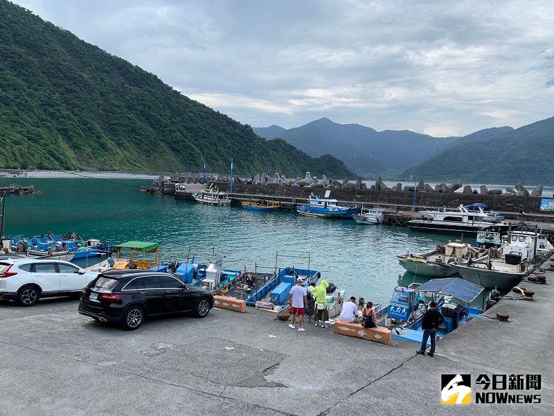 ▲東澳粉鳥林是位於烏石鼻的僻靜漁港,雖然名字有一個鳥字,卻和「鳥」扯不上任何關係。(圖/記者康子仁攝)