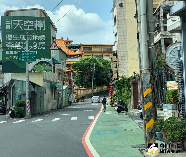 ▲「通學步道」讓學生上、下學有一條安全的通行專區。(圖／記者陳惲朋攝）