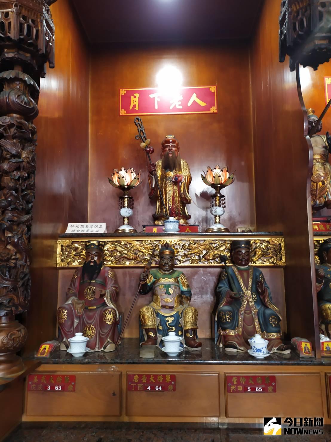 ▲彰化無底廟鎮南宮舉辦未婚青年聯誼活動持續18年，管理委員會榮譽主委葉明昌表示，鎮南宮的月下老人非常靈驗，每年都有3~5對配對成功。（圖／記者葉靜美攝）