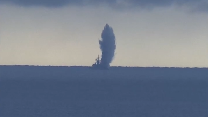▲海軍劍龍級潛艦睽違13年,發射德製SUT重型魚雷。(圖/翻攝自軍聞社)