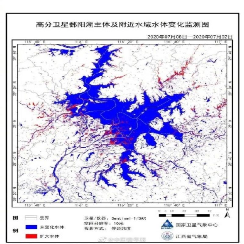 ▲衞星圖片顯示鄱陽湖及週遭水域面積，由於連日暴雨而有擴大趨勢，如圖紅色處所示。（圖／翻攝自中青報微博）
