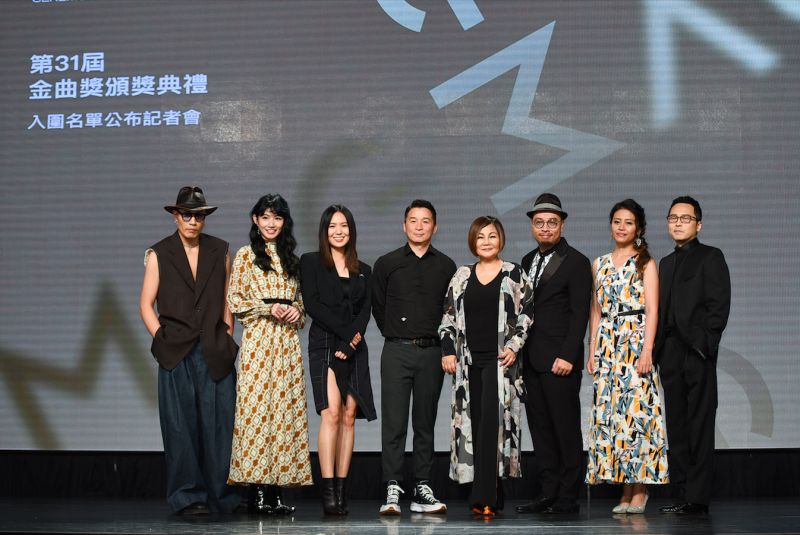 ▲歐開樂團(左起)、李千那、孫盛希、陳鎮川、官靈芝擔任公布入圍嘉賓。(圖/記者陳明安攝,