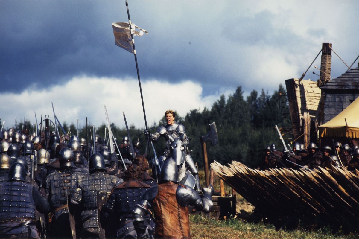 ▲《盧貝松之聖女貞德》是盧貝松生涯最具爭議代表作品。（圖／可樂電影）