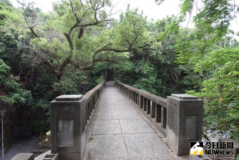 ▲八卦山的銀橋飛瀑位在八卦山風景區內,屬於歷史建築。(圖/記者陳雅芳攝,2020.07.16)