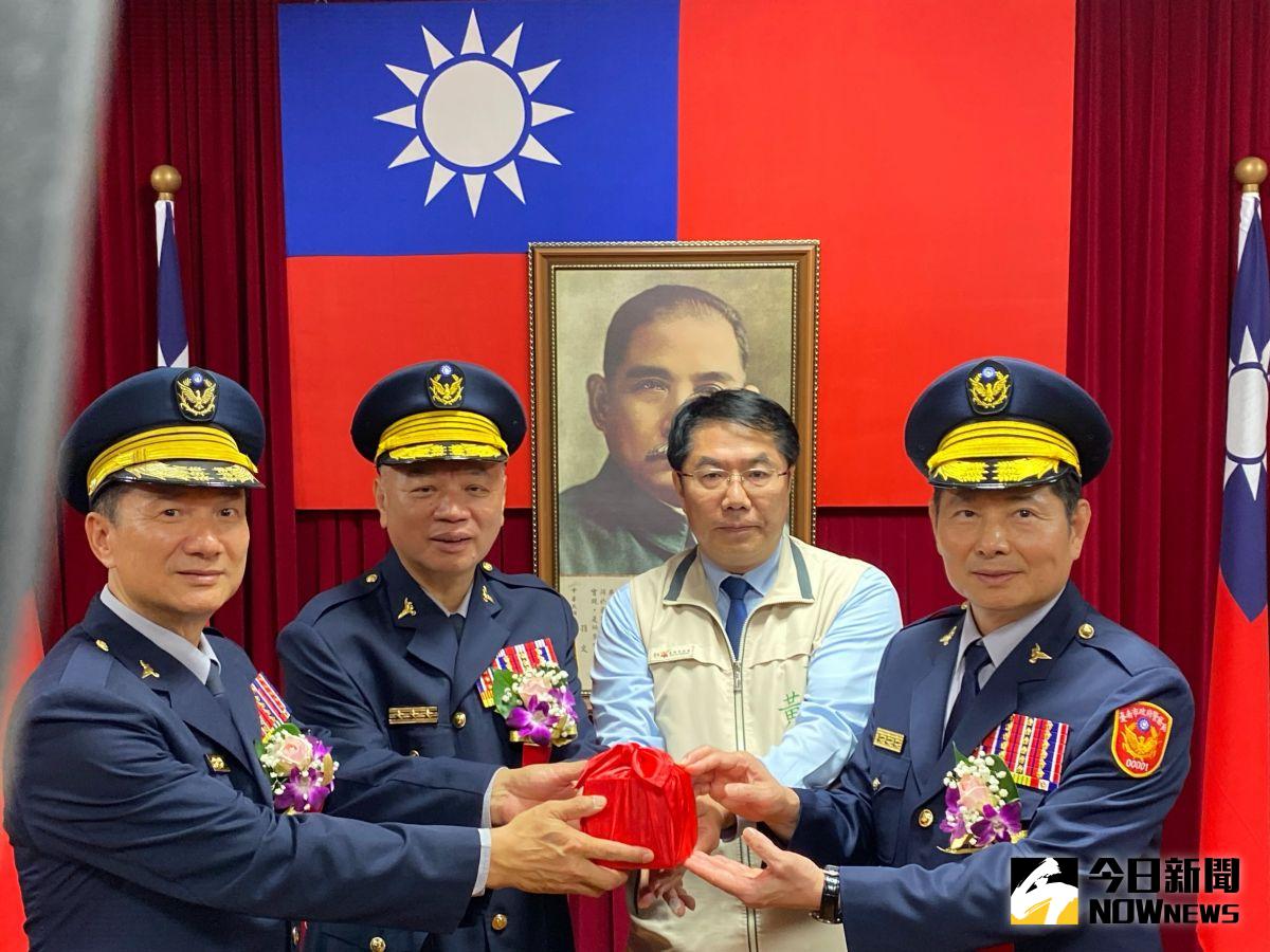 ▲台南市新任警察局局長詹永茂（右一）17日就職。（圖／記者陳聖璋攝，2020.07.17）
