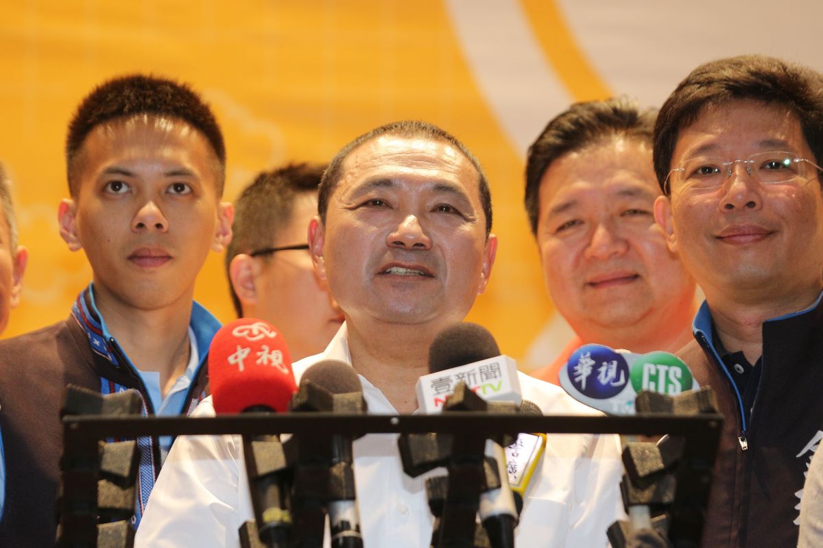 ▲侯友宜受訪時感嘆，「非常哀痛跟難過」，承諾除了將親自去探望，將發放100萬的撫慰金。（圖／記者宋原彰攝，2020.07.17）