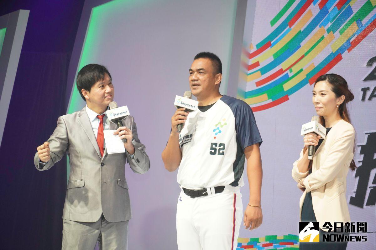 ▲「台灣巨砲」陳金鋒參加2020運動產業博覽會開幕記者會。（圖／顏大惟攝）