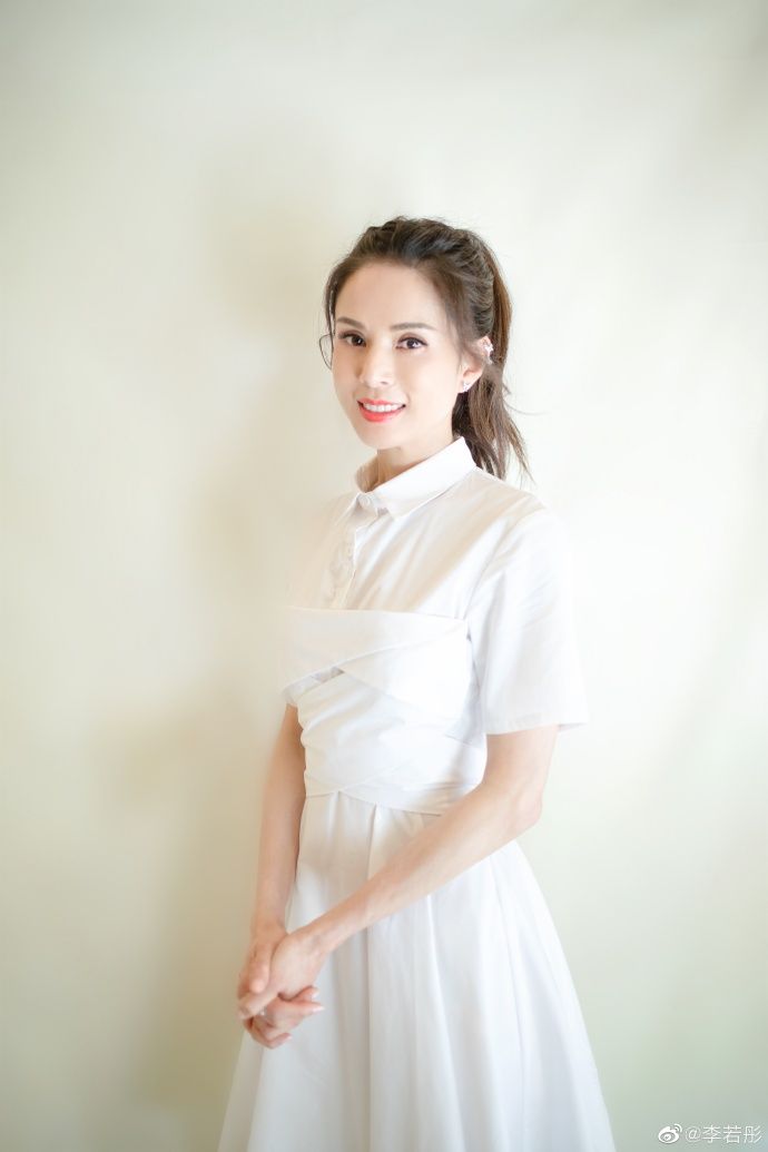 ▲李若彤駐顏有術。(圖/李若彤微博)