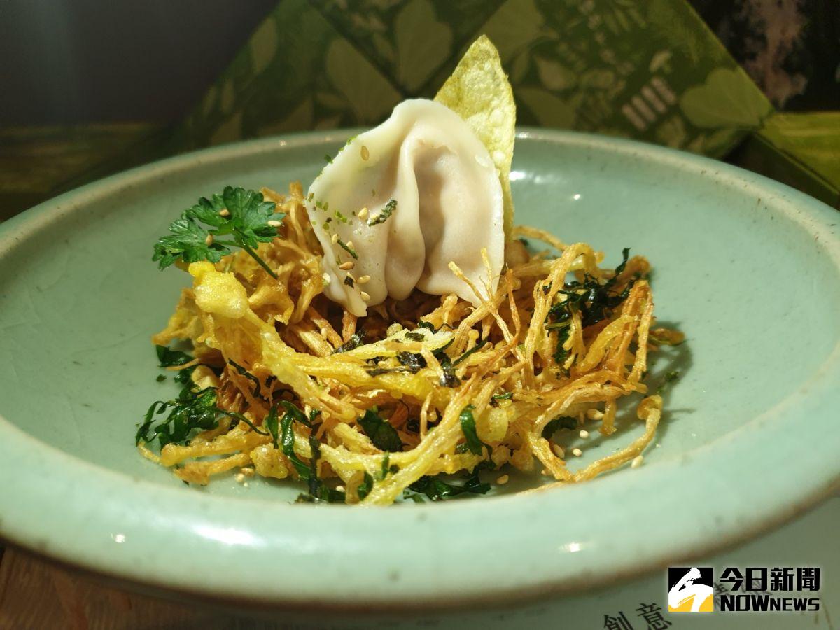 ▲由寬心園開發的植物肉手藝餃，採用大豆等植物研發的新豬肉入餡，口感仿真，兼具環保養生概念。（圖／金武鳳攝，2020.7.17)