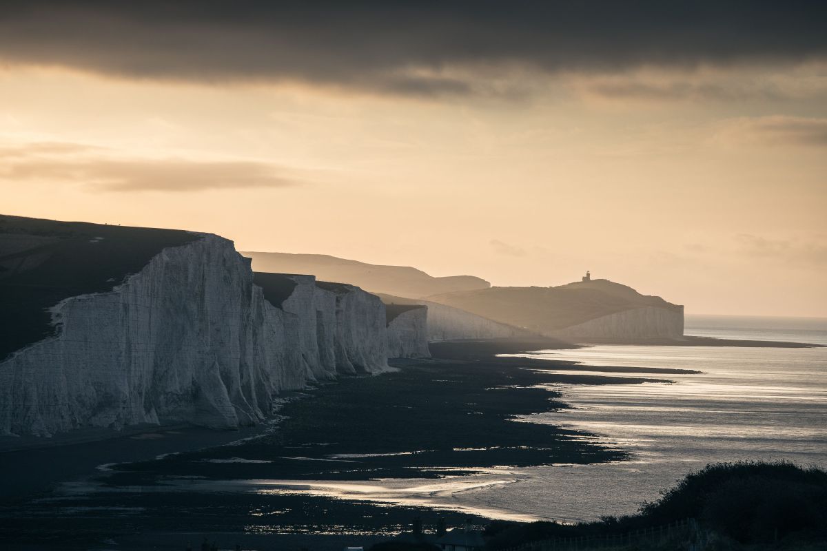 ▲《戀夏時光》拍攝地點在七姐妹斷崖。（圖／威視）