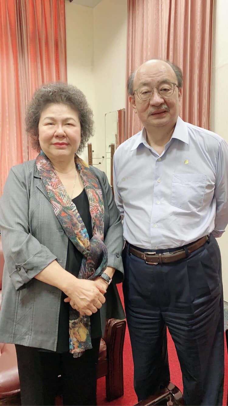 ▲民進黨團柯建銘(右)說,何其有幸跟陳菊並肩作戰。(圖/翻攝柯建銘臉書)