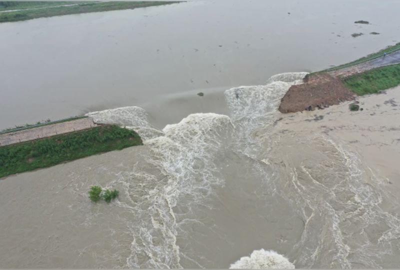 豪雨成災！中國多地水位破紀錄　安徽炸堤防疏洪
