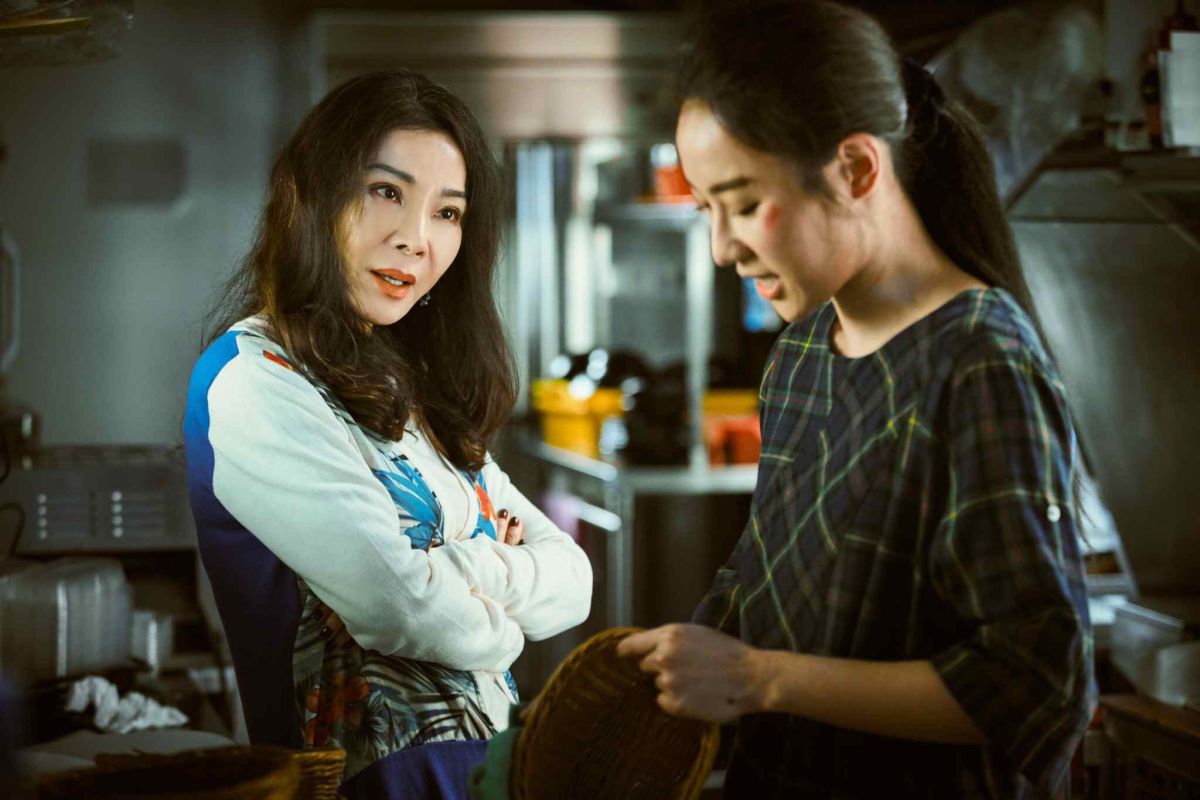 ▲陳美鳳（左）跟方宥心《三春記》中飾演母女。（圖 / 民視提供）