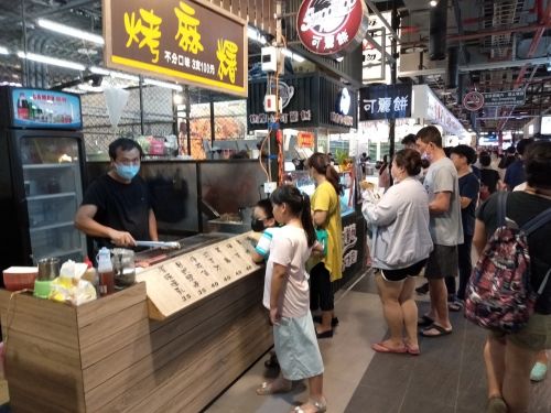 新北千坪夜市慘淪廢墟！開3年就消失、遊客跑光　眾心寒：很失敗