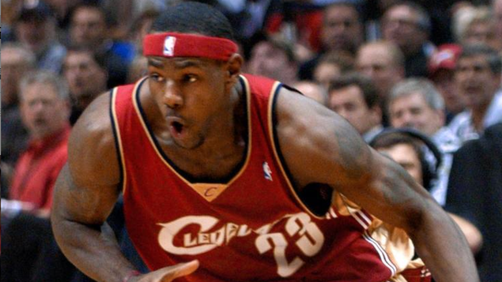 ▲早期效力克里夫蘭騎士隊的LeBron James。（圖／美聯社／達志影像）