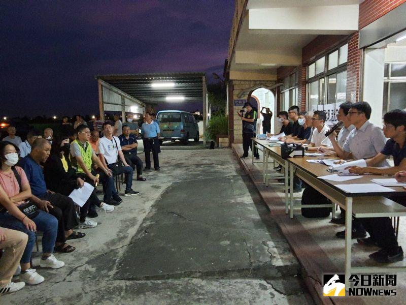 ▲田中警分局也擔心鎮民出現火爆、擦槍走火激烈肢體衝突,不敢掉於輕心。(圖/記者陳雅芳攝,2020.07.22)