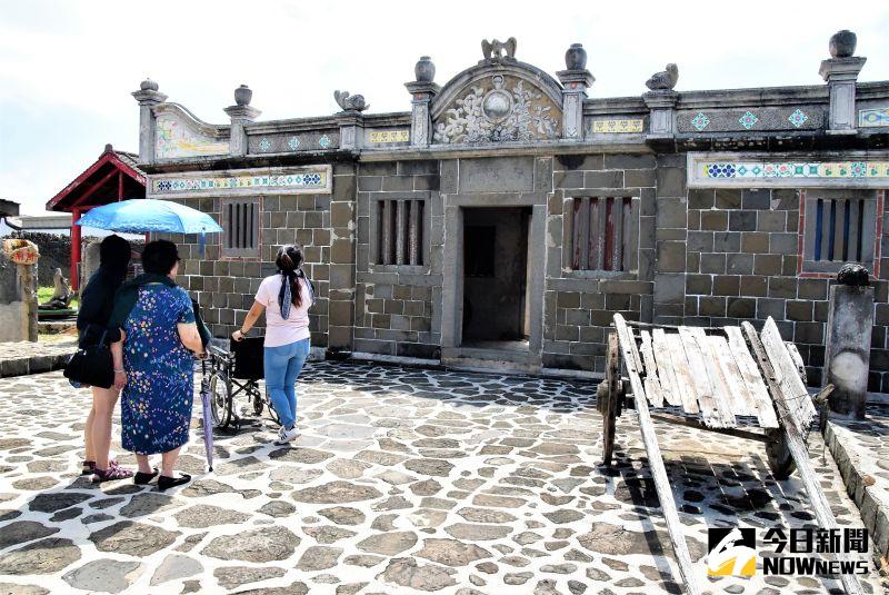 ▲澎湖的傳統古厝、廟宇呈現與台灣本島迥然不同的建築風情,傳統文學與先民生活智慧,饒富古意與人文之美。(圖/記者張塵攝,2020.07.23)