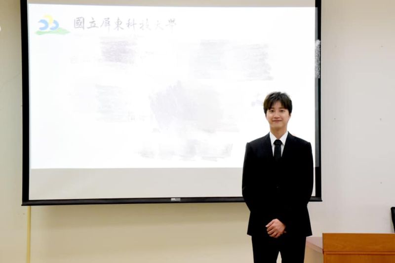 ▲我國桌球好手江宏傑今日分享碩班畢業照。(圖/取自江宏傑粉絲專頁)