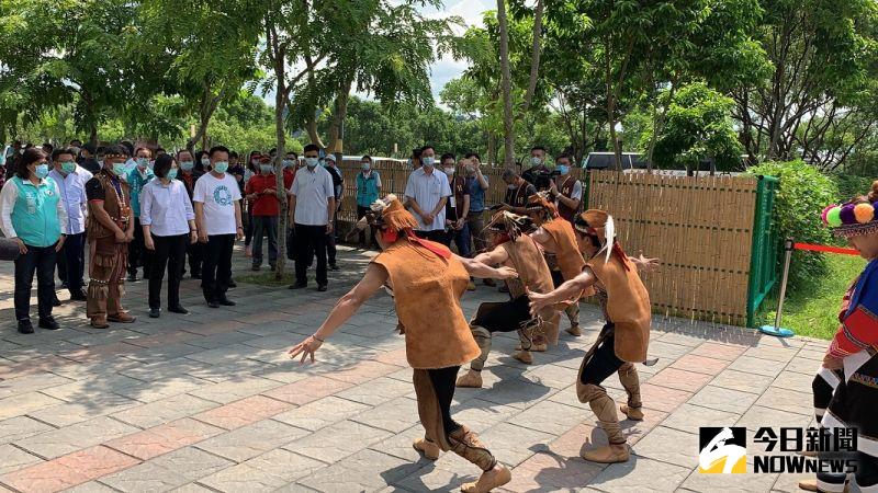 ▲鄒族舞蹈歡迎蔡英文總統。(圖/記者陳惲朋攝)