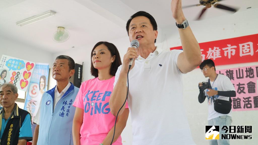 ▲周錫瑋到旗山陪同李眉蓁參加固本會報，認為李眉蓁是最勇敢的女孩。（圖／記者鄭婷襄，2020.07.25）