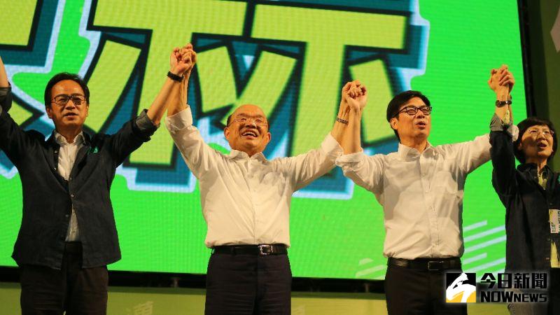 ▲「衝衝衝」蘇貞昌南下相挺「緊緊緊」陳其邁。(圖/記者鄭婷襄攝,2020.07.25)
