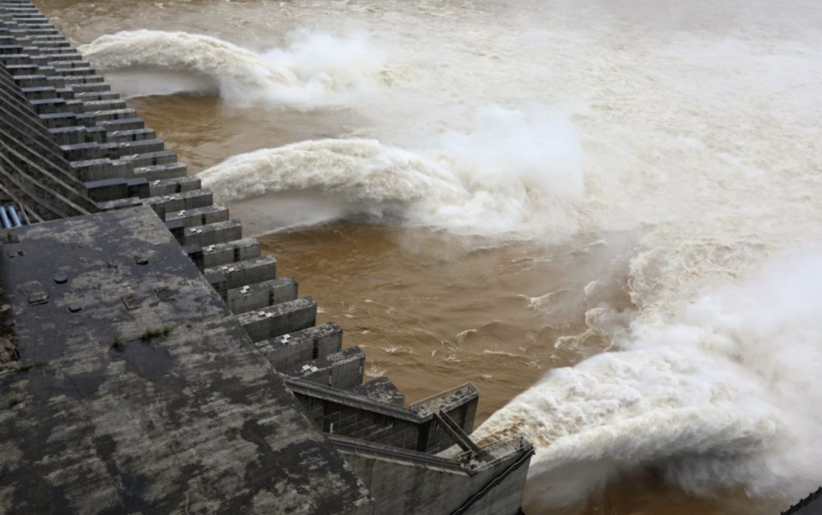 ▲中國官方26日宣布，長江第3號洪水已在上游形成。（圖／翻攝自中新社）