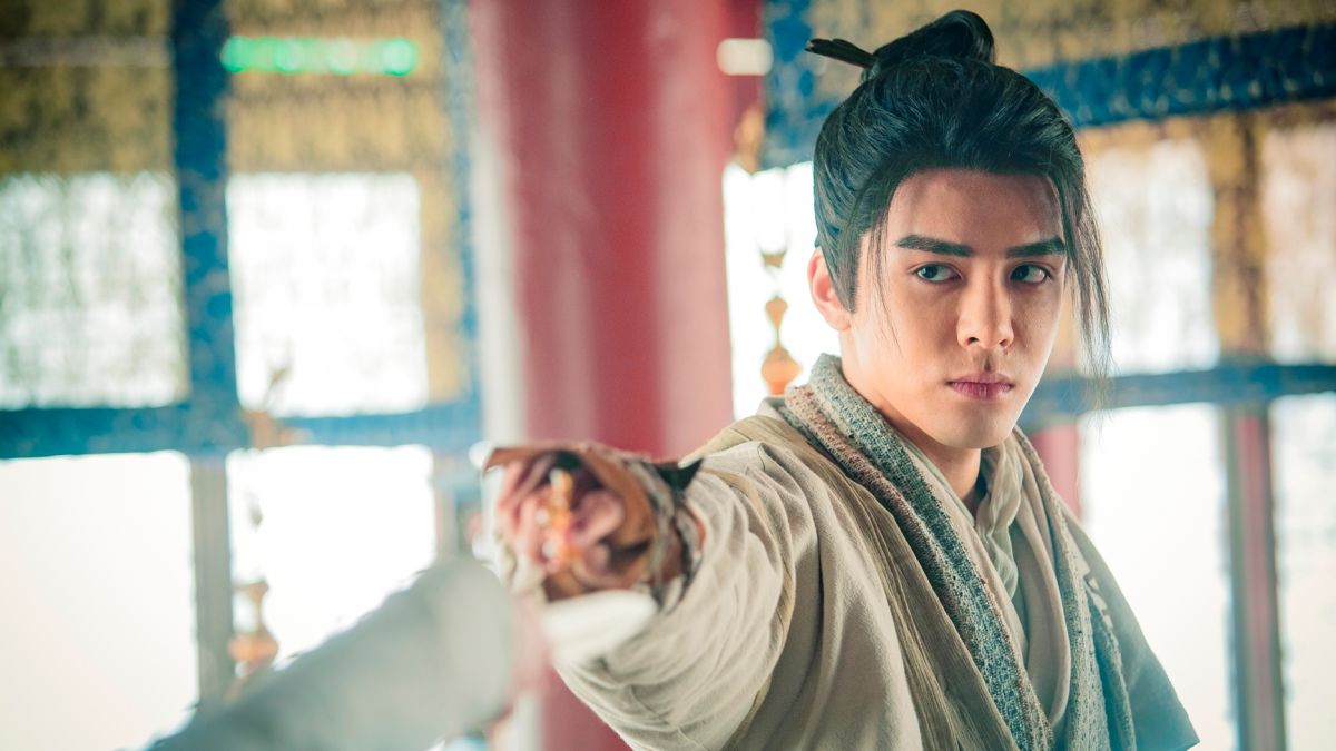 ▲曾舜晞拍《倚天屠龍記》跳崖戲臉色發青。（圖 / 中視提供）