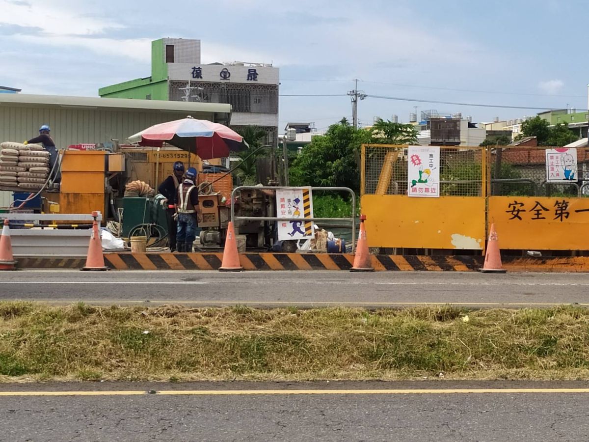 ▲和美鎮彰新路6段及美港路附近一帶大停電，有可能是線路挖斷引起。（圖／記者陳雅芳翻攝，2020.07.27）