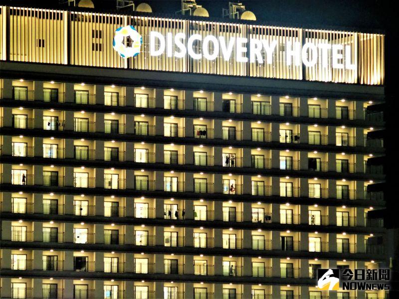 ▲旅遊處請旅宿業者向遊客加強宣導,因離島地區的資源有限,務必請大家儘量減少用水量、用電量。(圖/記者張塵攝,2020.07.27)