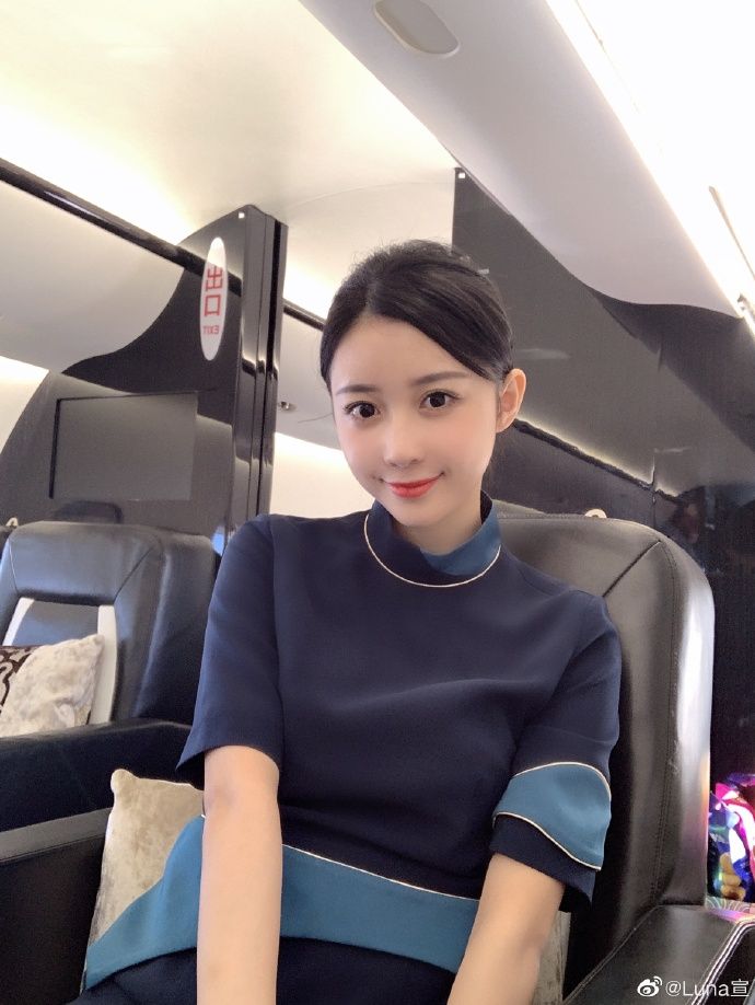 ▲Luna長相甜美、氣質出眾。(圖/Luna微博)