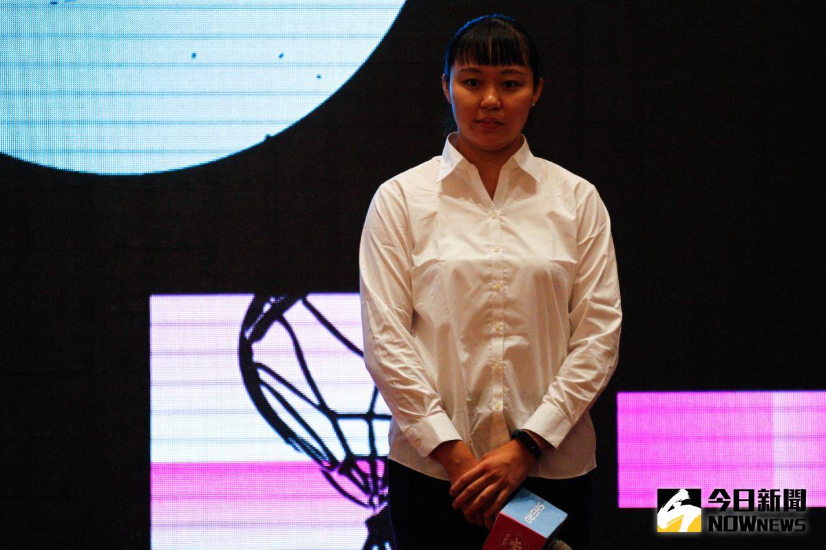 ▲電信在選秀會上用「榜眼籤」挑走旅日好手游乙文。（圖／林建嘉攝）