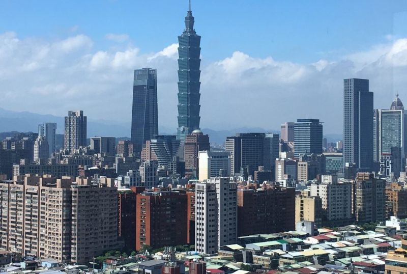 ▲台灣提早2年邁入總人口負成長時代，未來房市變化值得關注。（圖／翻攝自 Taipei Fun Times）