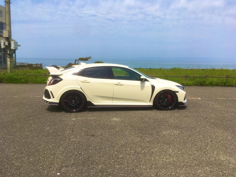 ▲日本一名車友經常開著愛車兜風、欣賞沿途美景!(圖/Twitter@shibakichi_FK8)