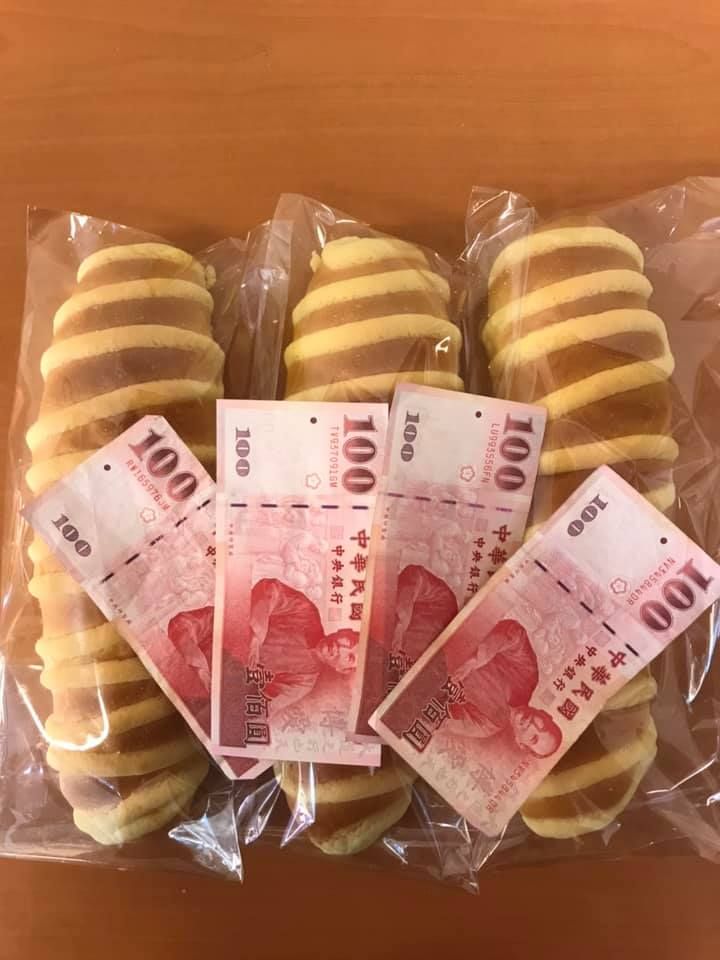 ▲一名網友在臉書社團《爆廢公社》貼文提到,友人利用店家優惠想出「三倍券變現法」,不過內行網友精算後卻笑翻直問「忙半天只賺5塊?」(圖/翻攝自爆廢公社)