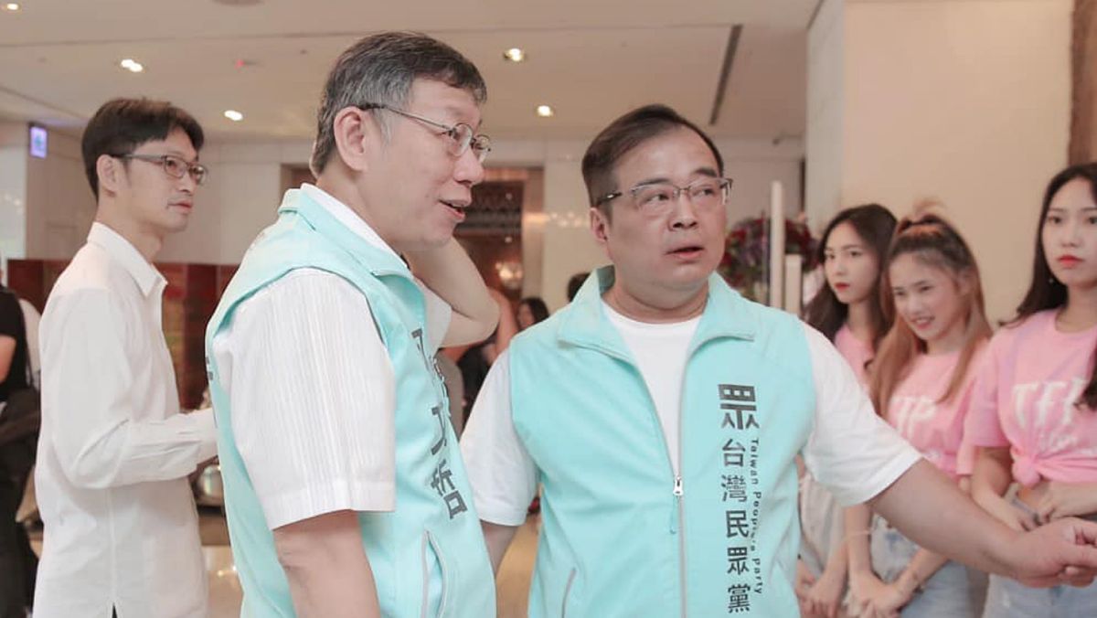 ▲民眾黨全國後援會總會長、北市府市政顧問謝俊州（右），遭到國民黨議員秦慧珠踢爆，積欠義交協勤費21萬元。（圖／翻攝謝俊州臉書）