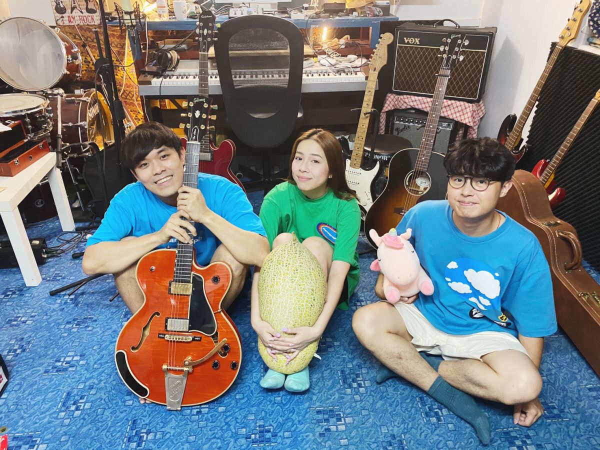 ▲告五人團員雲安（左）自認還在長高，遭團員虧爆。（圖／相信音樂提供）