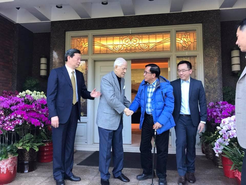 ▲情同父子的李登輝和陳水扁曾交惡12年，直到2018年元月才破冰和解。（圖／翻攝陳致中臉書）