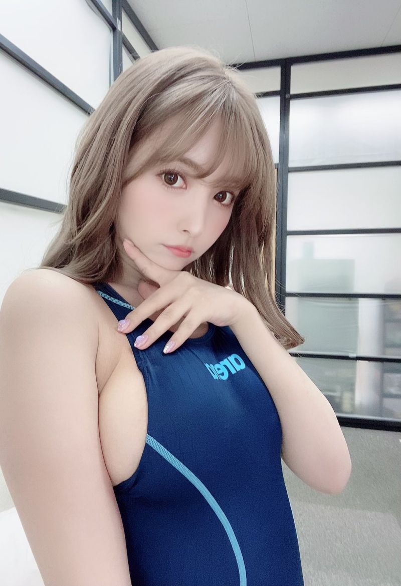 ▲▼三上悠亞曬出多張泳衣辣照。(圖/三上悠亞Twitter)