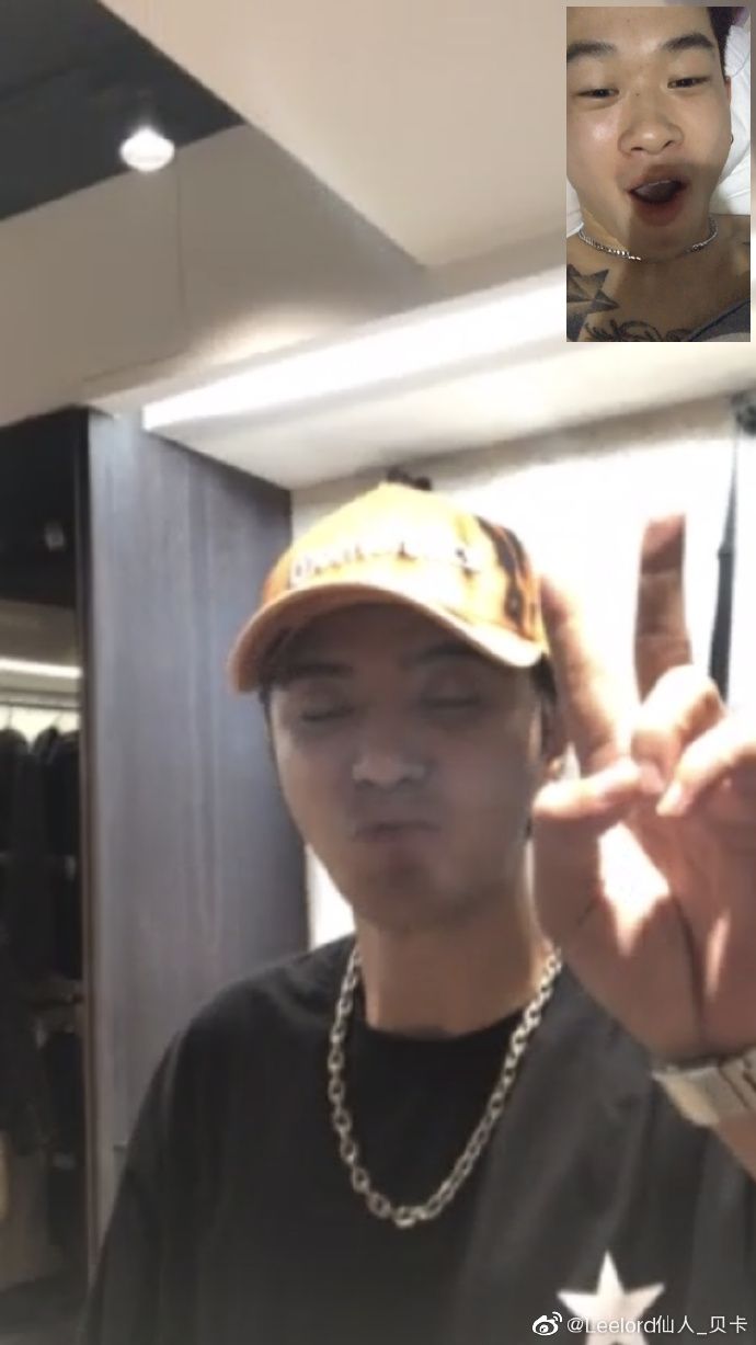 ▲小豬被好友曝光近照。(圖/仙人貝卡微博)