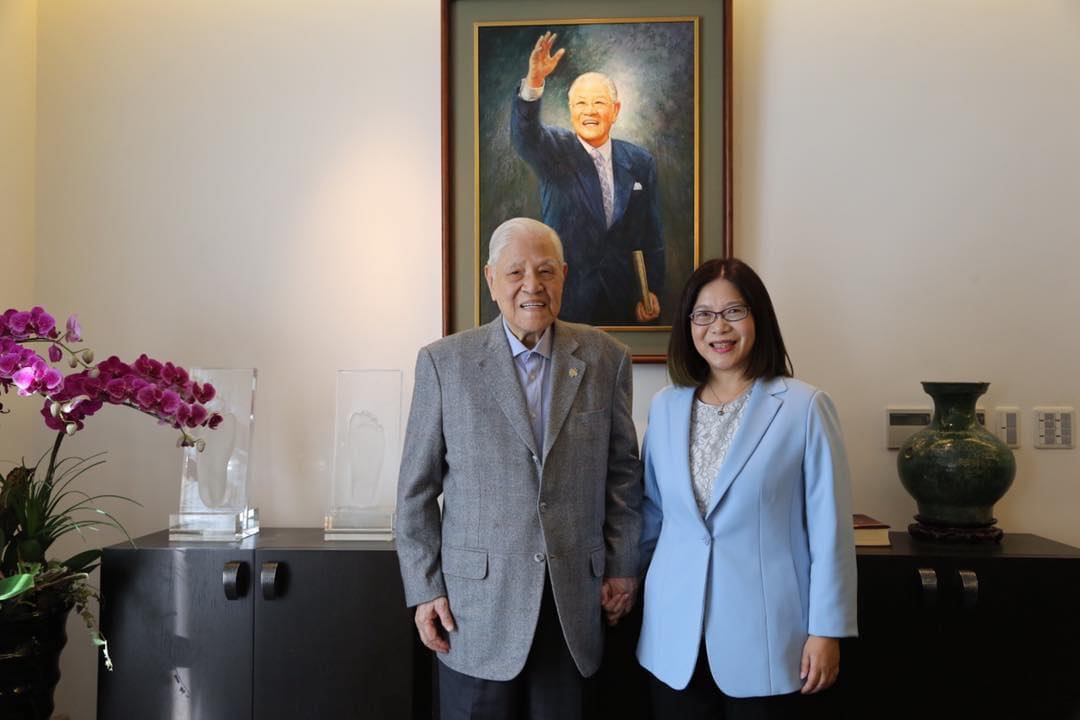 ▲民進黨立委管碧玲稱讚已故前總統李登輝是哲學家總統。（圖／翻攝管碧玲臉書）