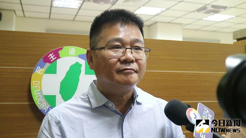 ▲代表民進黨團參選的張勝富表示,對於結果心情很平靜,黨團票票入軌,是個人努力不夠,並未取得跨黨派的支持。(圖/記者鄭婷襄攝,2020.07.31)