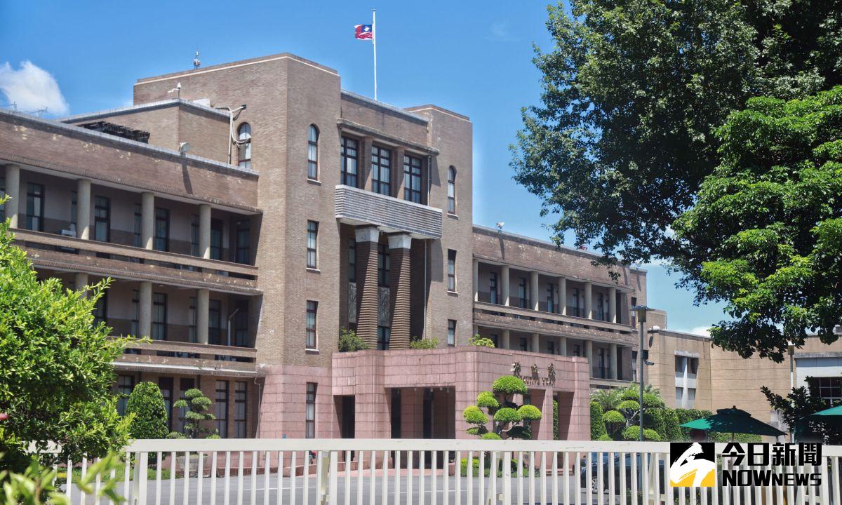 ▲行政院組織改造進入最後盤點階段，力拚立法院本會期通過修法。圖為行政院。（圖／記者葉政勳攝）