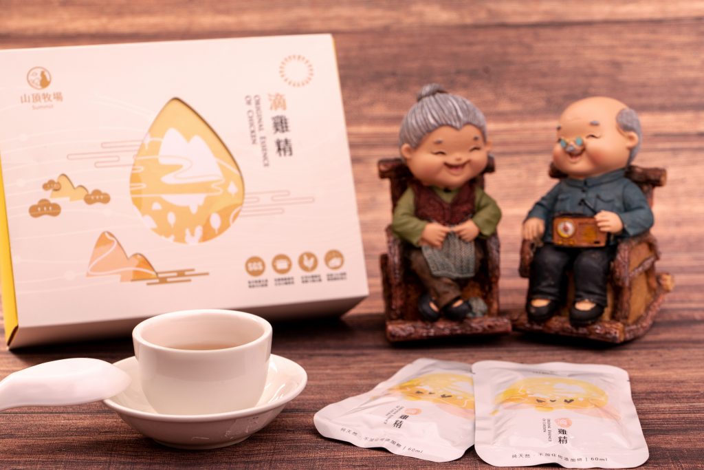 ▲山頂牧場滴雞精（圖／山頂牧場提供）