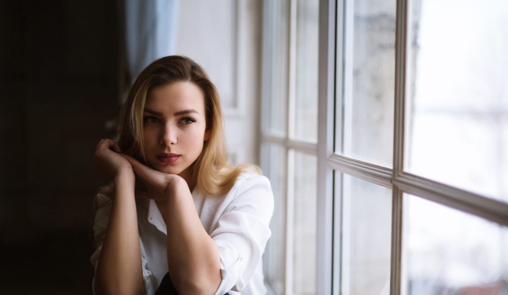  ▲把眼中的標籤撕下來，放過別人也放過自己吧！（圖／Shutterstock）