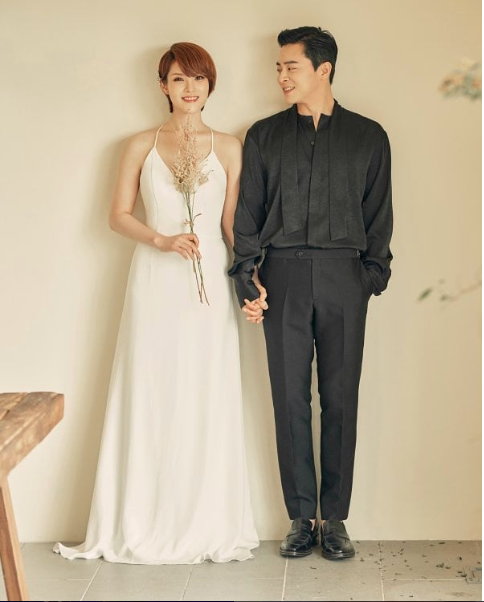 ▲▼Gummy（左）結婚2年升格當爸媽。（圖／Gummy IG）