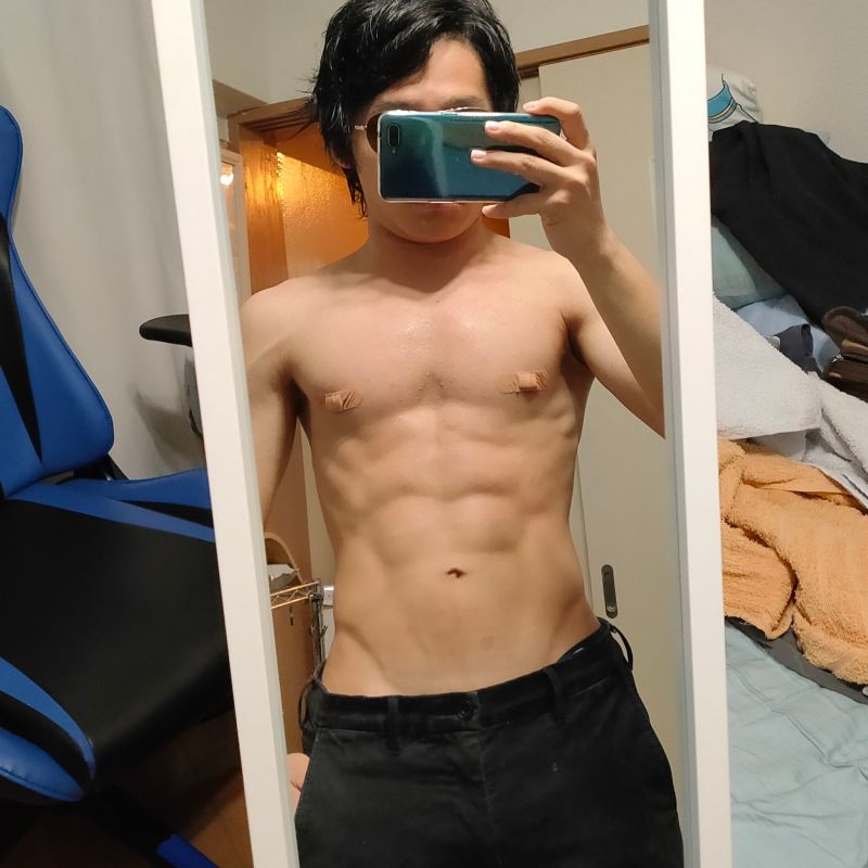 ▲日本一位網友曬出自拍照,半年對比變化驚人,而他聲稱是玩Switch健身環的效果,引發熱議。(圖/翻攝自@